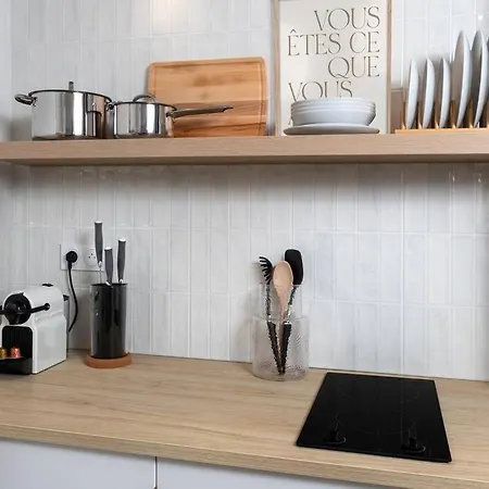 Unique Old Town Designer شقة *