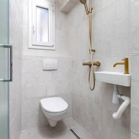 Unique Old Town Designer *