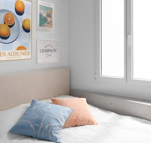 Unique Old Town Designer Apartamento Niza